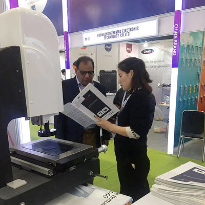 Mesin Pengukur Koordinat Video Gantry CNC Rentang 800 × 1000mm